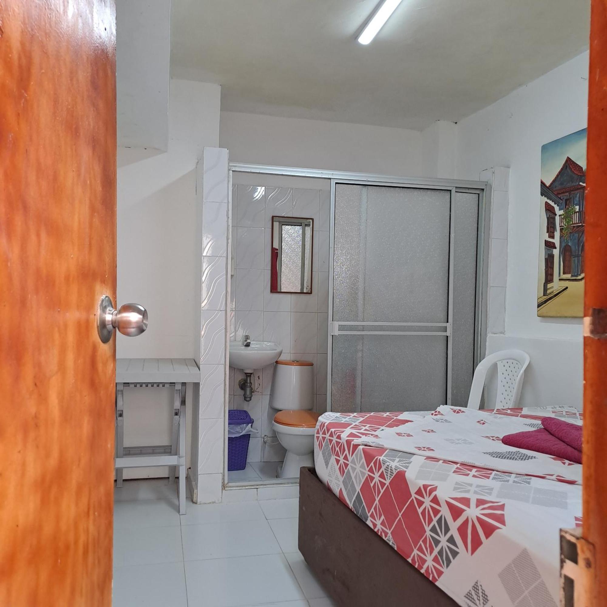 Hostal Casa Lara Картахена Экстерьер фото